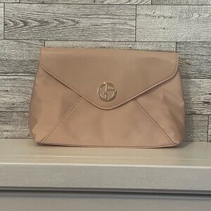 GWP- Giorgio Armani Beauty Nude Clutch
